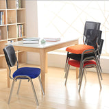 肉厚クッション　柔らか　快適　メモ台　スタッキング　省スペース　チェア　会議用チェア　研修用チェア　機能的　使いやすい　ブラック　レッド　BGY-K-043  