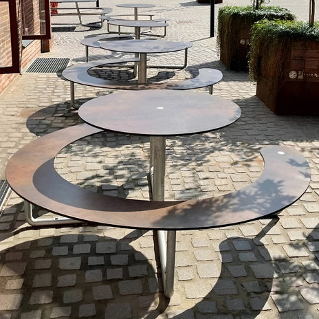 ガーデンテーブル　テーブル　ガーデンセット　Ｒ加工　丸み　スチールフレーム　シンプル　公園　庭　デザイナーズ　グリーン　ブルー　HWZY-M052